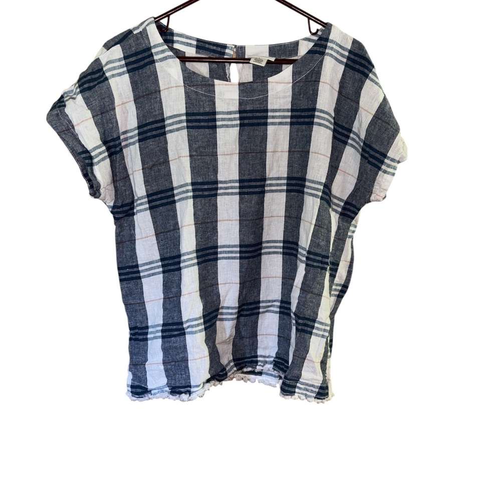 🌞 Liz Claiborne Relaxed Blue and White Short Sleeve Tee